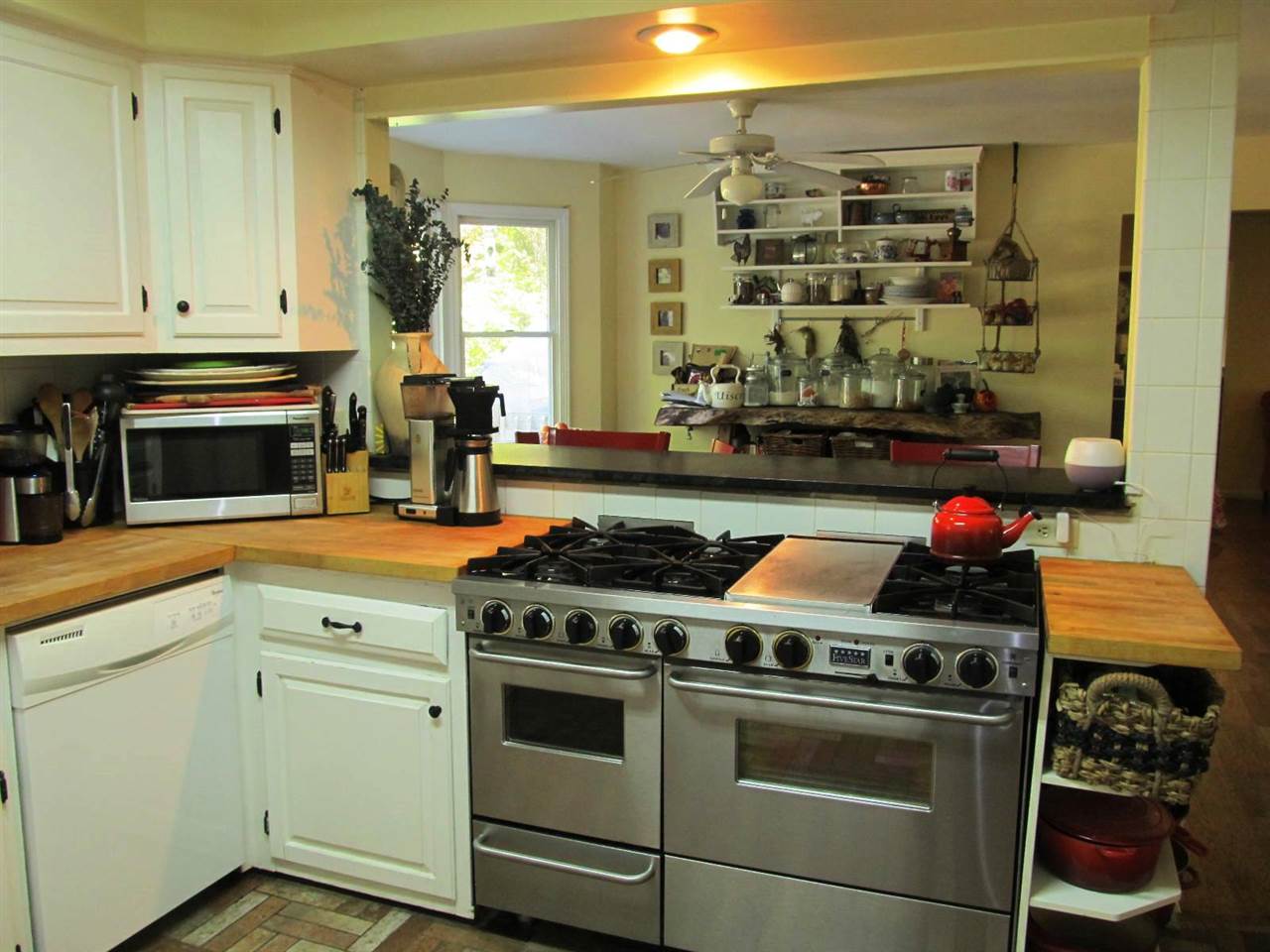 345 Scoby Road Francestown, NH 03043 - Photo 3 of 27