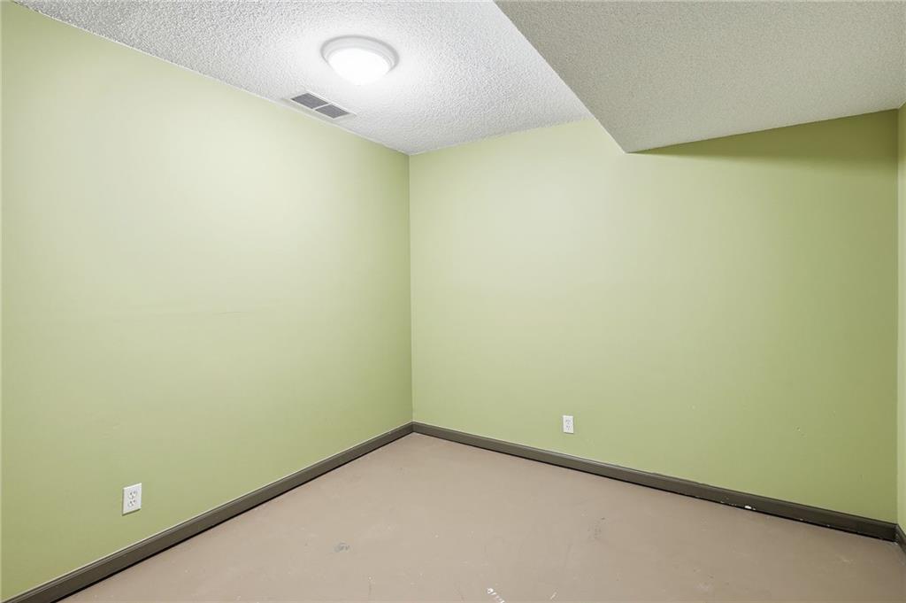 4742 Mund Road Shawnee, KS 66218 - Photo 19 of 24