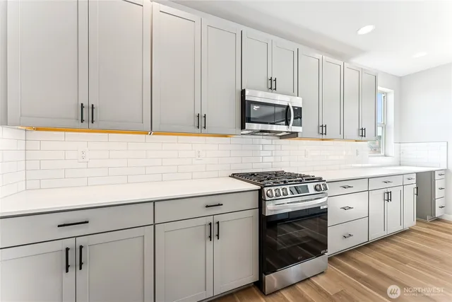 $799,900 | 13915 179th Street East, Unit 58, Puyallup, WA 98374