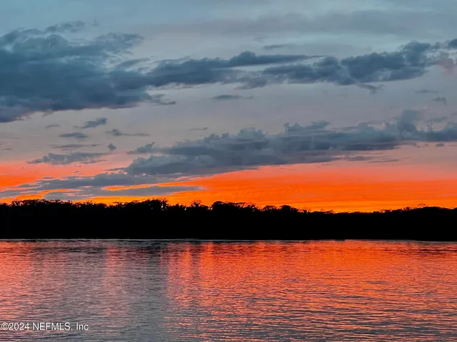 $229,000 | 179 Beecher's Point Drive, Unit C217, Welaka, FL 32193