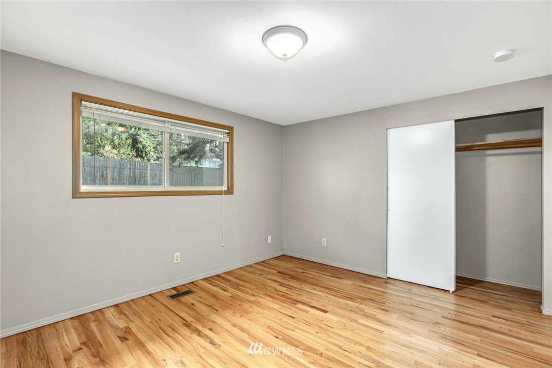 11518 148th Avenue Southeast Renton, WA 98059 - Photo 8 of 12 Gallery Image 8