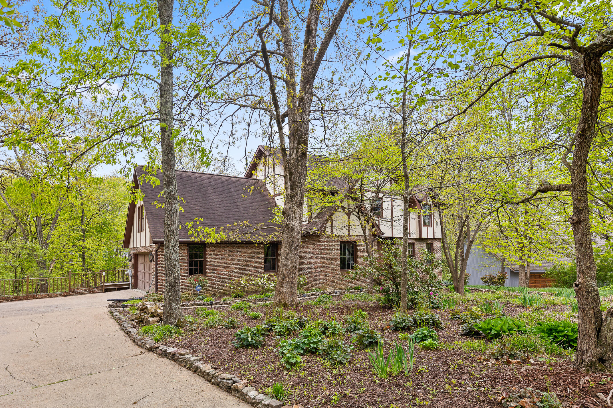 9216 Mountain Shadows Drive Chattanooga, TN 37421 - Photo 35 of 37 MtnShadows-37