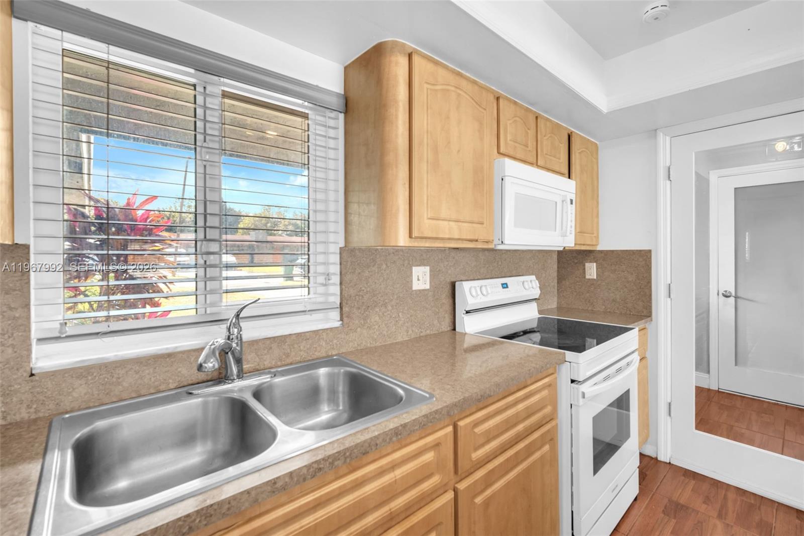 4401 Northwest 14th Street Lauderhill, FL 33313 - Photo 12 of 29