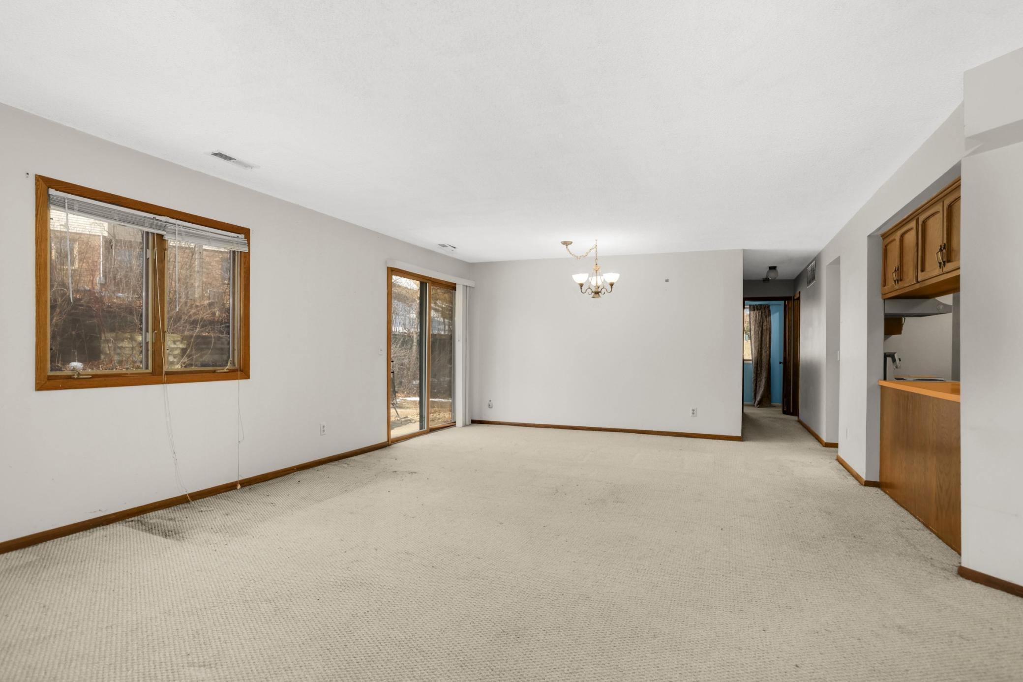 4185 Hilltop Point Eagan, MN 55123 - Photo 9 of 36