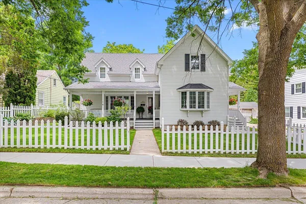 $599,900 | N37W6046 Wurthmann Street, Cedarburg, WI 53012