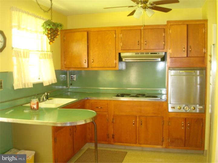 1276 Ford Road Bensalem, PA 19020 - Photo 6 of 20 Kitchen