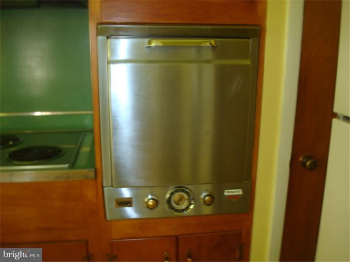1276 Ford Road Bensalem, PA 19020 - Photo 8 of 20 Kitchen