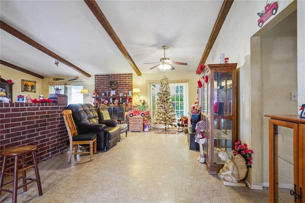 402 Longleaf Drive Slidell, LA 70458 - Photo 3 of 19