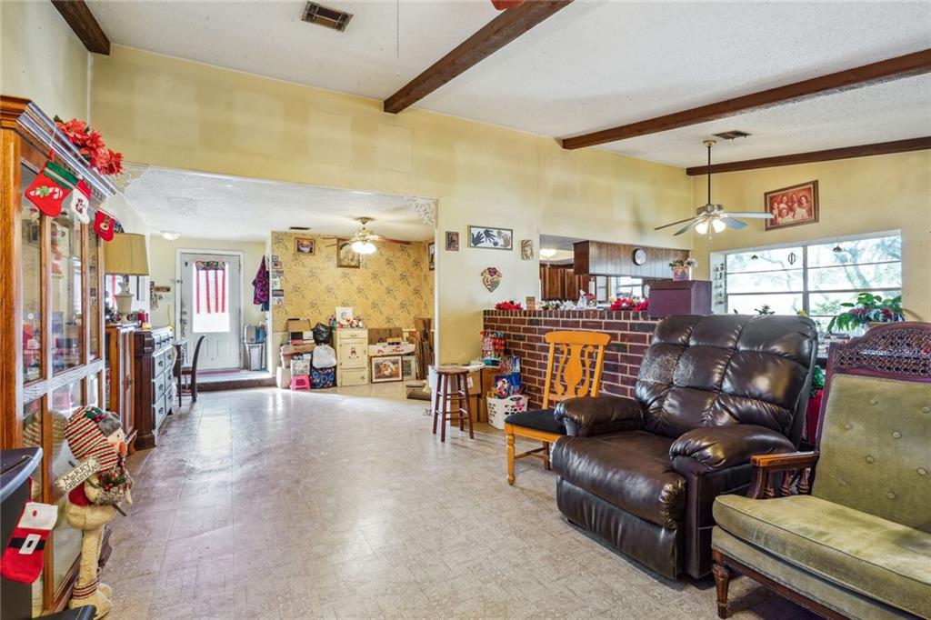 402 Longleaf Drive Slidell, LA 70458 - Photo 4 of 19
