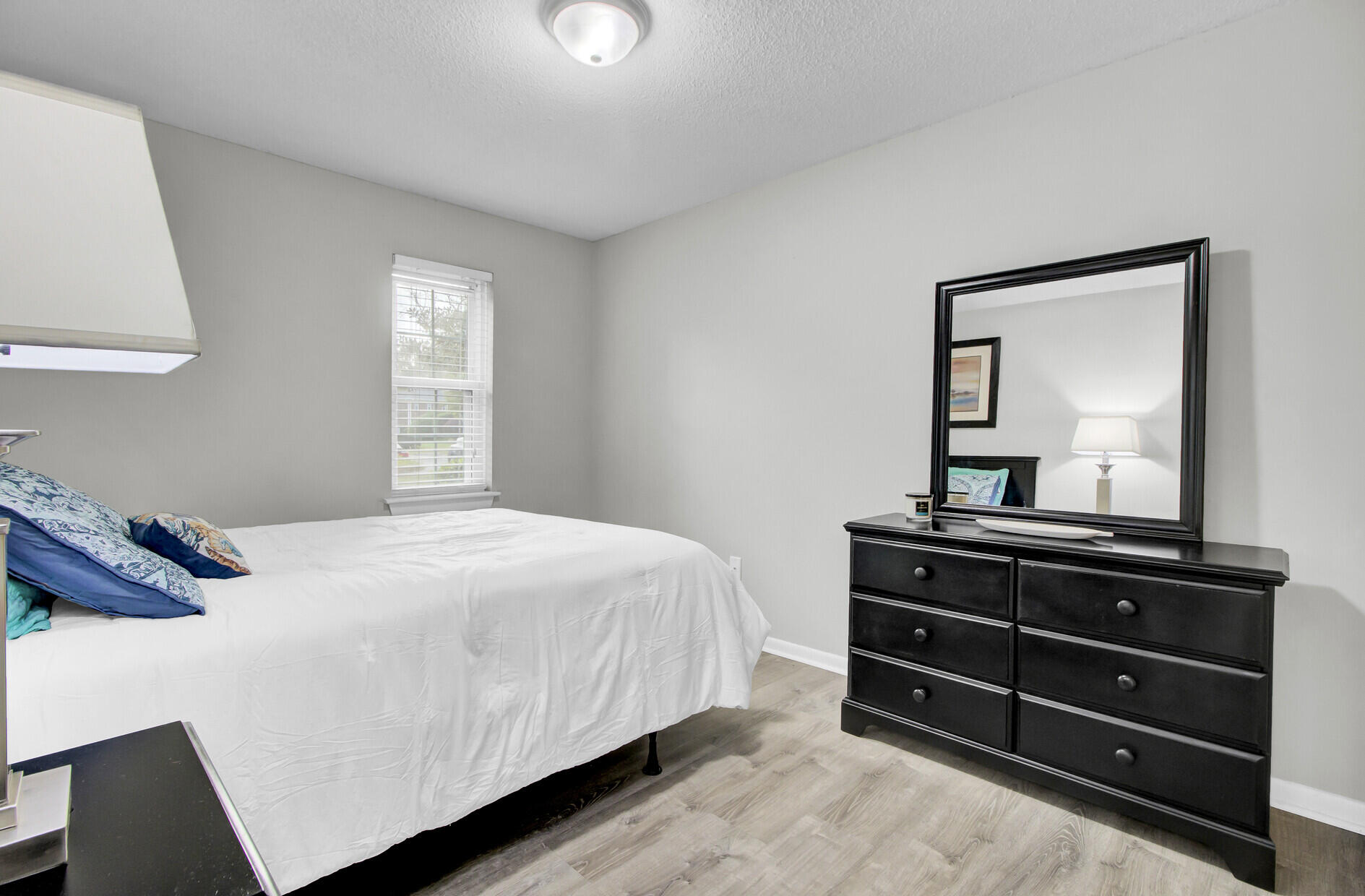 21 Rivers Point Row, Unit 4B Charleston, SC 29412 - Photo 11 of 26 21 Rivers Point Row 4B
