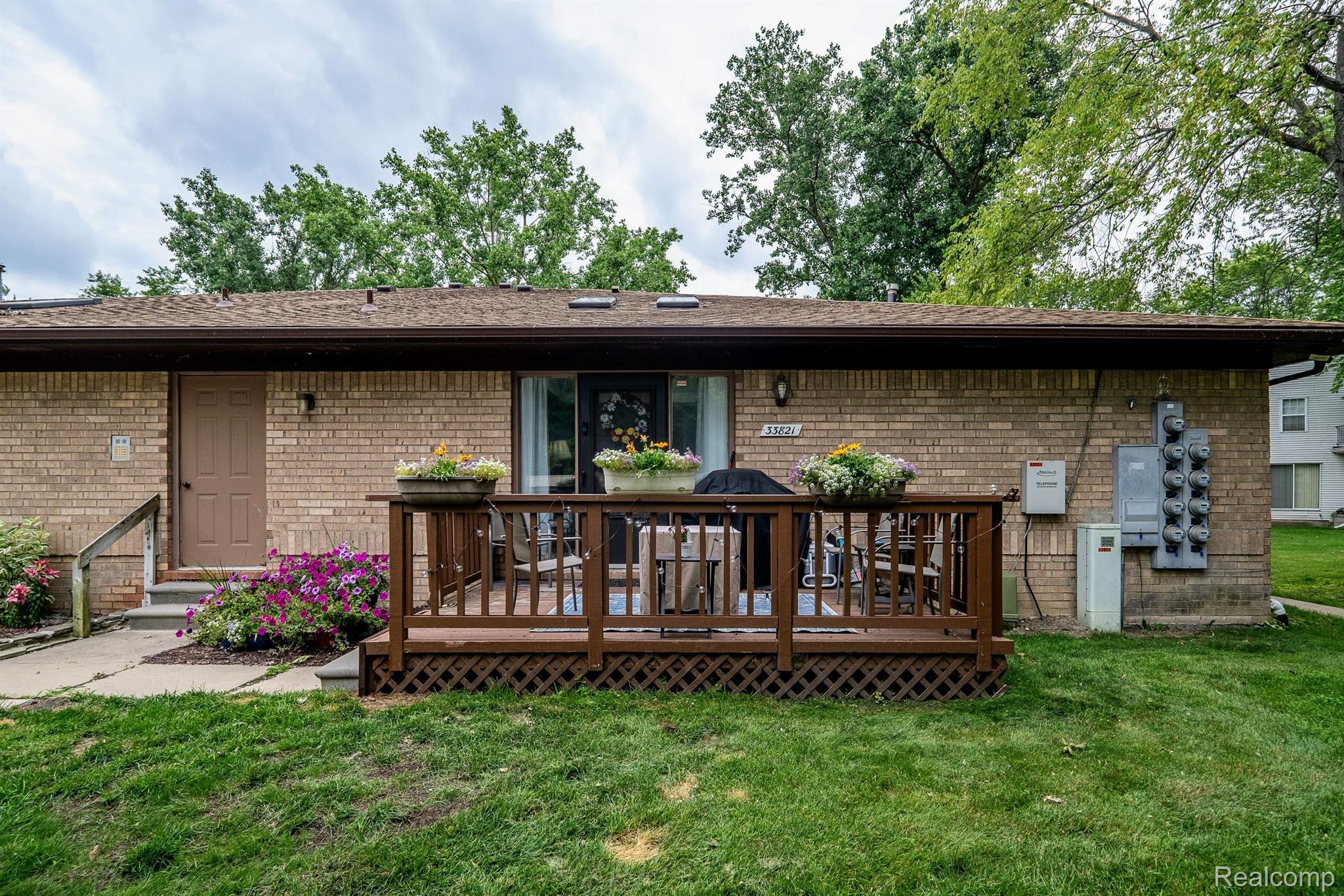 33821 Hooker Road New Baltimore, MI 48047 - Photo 2 of 30 Gallery Image 2