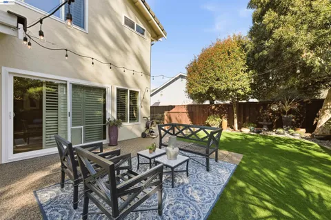 $1,399,000 | 7358 Elmwood Circle, Pleasanton, CA 94588