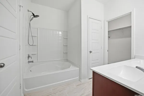 $319,990 | 9305 Devils River, Converse, TX 78109