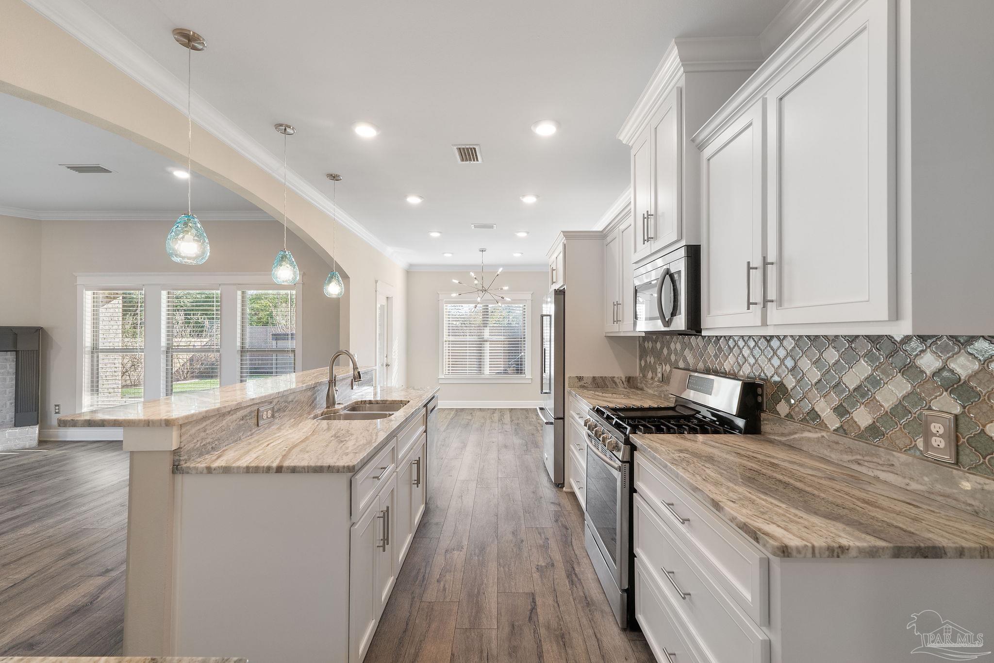 1612 Cadence Loop Cantonment, FL 32533 - Photo 15 of 51