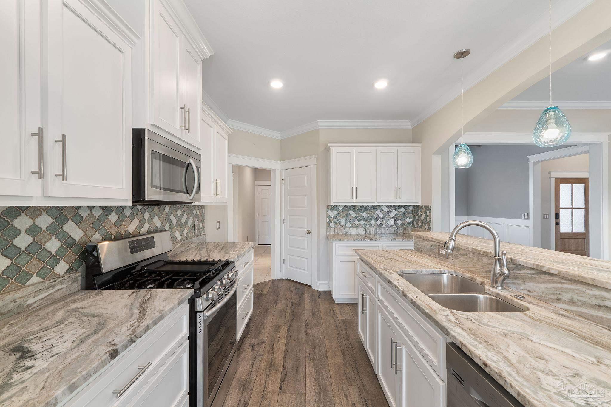 1612 Cadence Loop Cantonment, FL 32533 - Photo 17 of 51