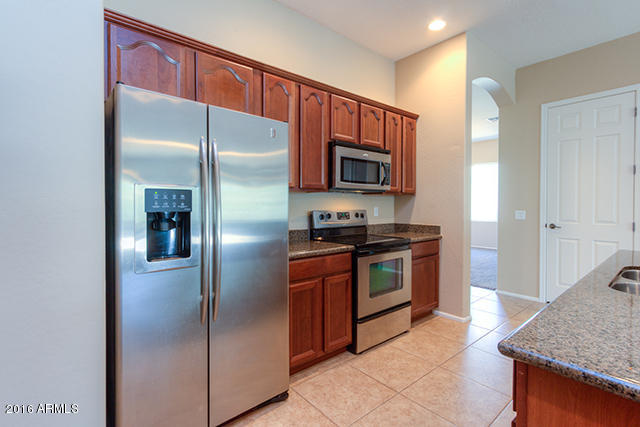 43275 Roth Road Maricopa, AZ 85138 - Photo 9 of 37 09