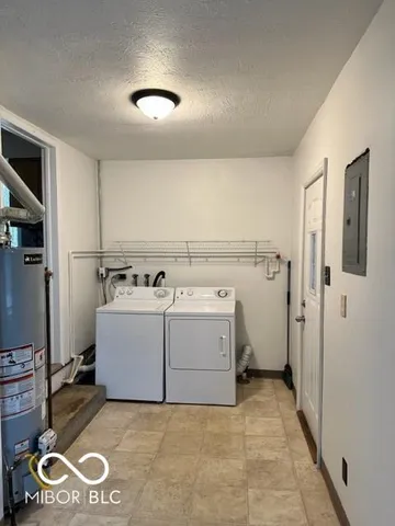 $1,600 | 10 Commerce Drive, Mooresville, IN 46158