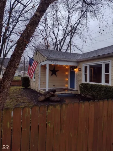 $1,600 | 10 Commerce Drive, Mooresville, IN 46158