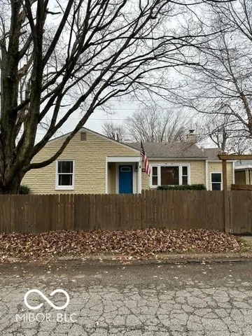 $1,600 | 10 Commerce Drive, Mooresville, IN 46158