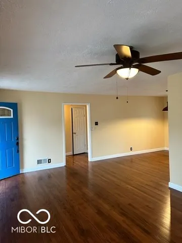 $1,600 | 10 Commerce Drive, Mooresville, IN 46158