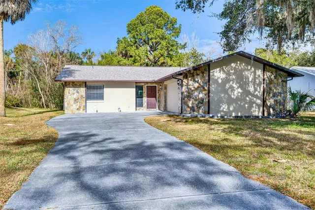 $275,000 | 4800 Wood Way, Homosassa, FL 34448