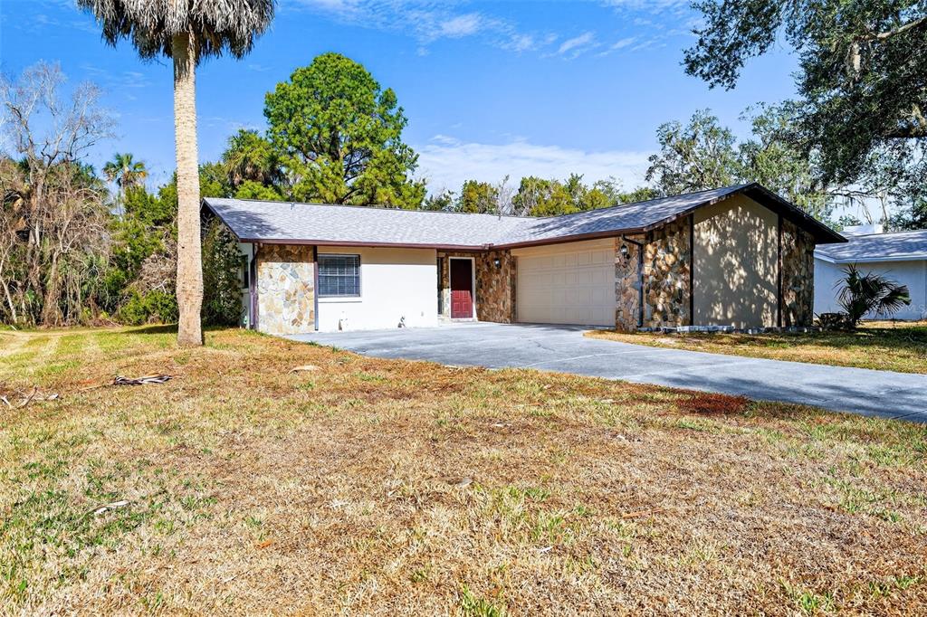 4800 Wood Way Homosassa, FL 34448 - Photo 7 of 47