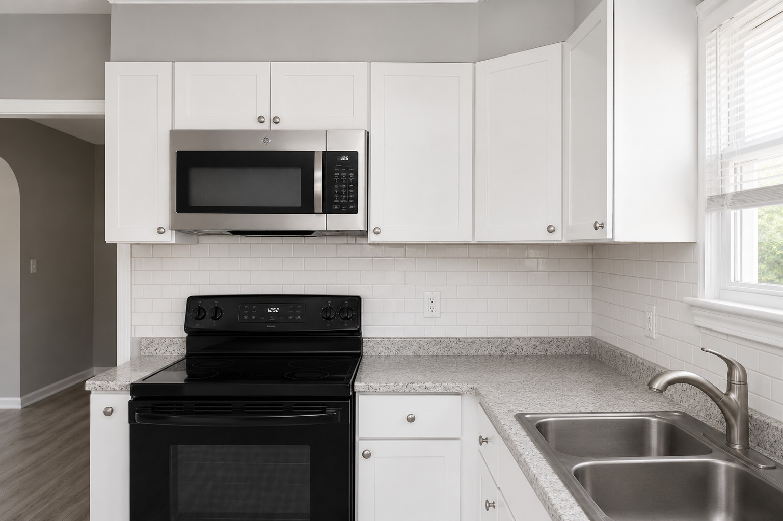 1402 West 3rd Street Sterling, IL 61081 - Photo 10 of 18