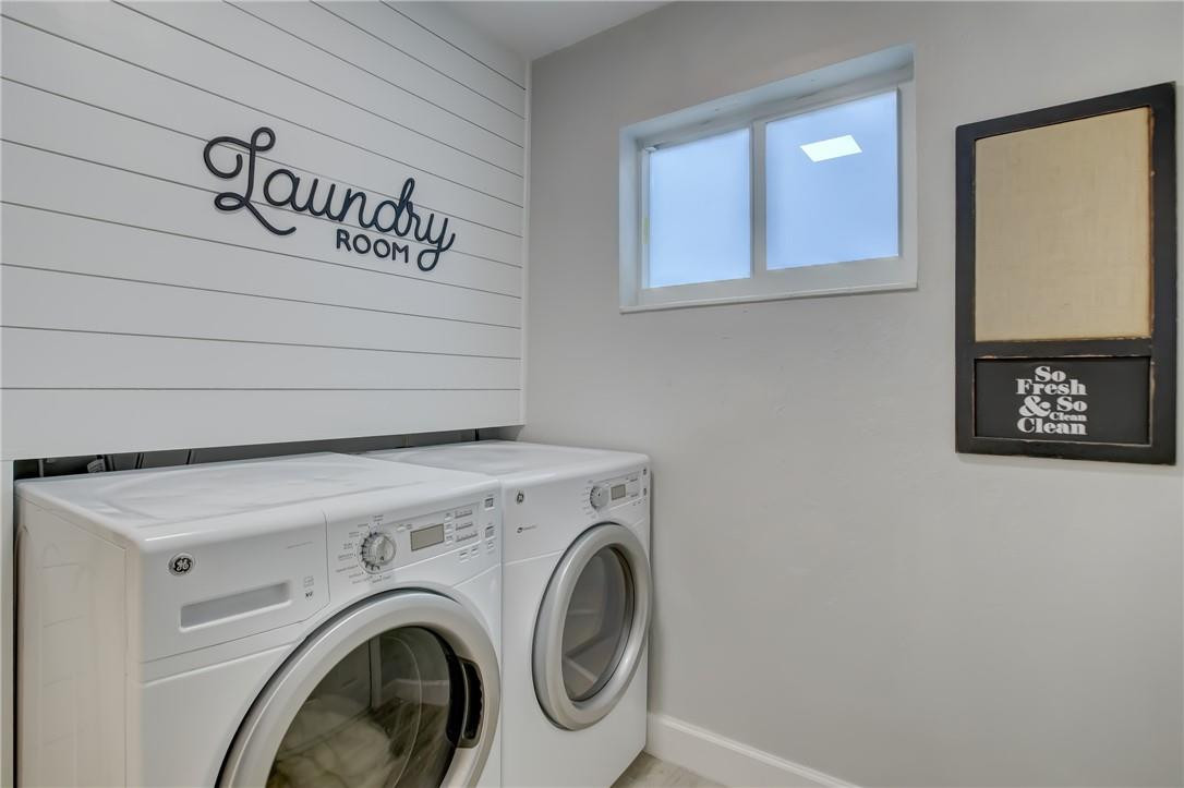4117 McKinley Street Hollywood, FL 33021 - Photo 18 of 52 a view of entryway with washer and dryer