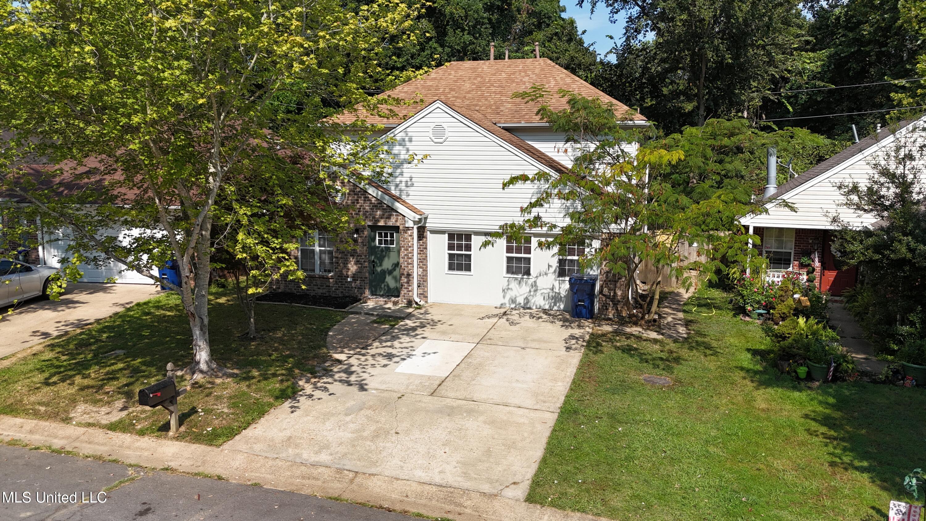 1071 Wilson Ridge Lake Cormorant, MS 38641 - Photo 1 of 31 DJI_20250814103845_0047_D