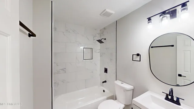 $244,900 | 1071 Wilson Ridge, Lake Cormorant, MS 38641