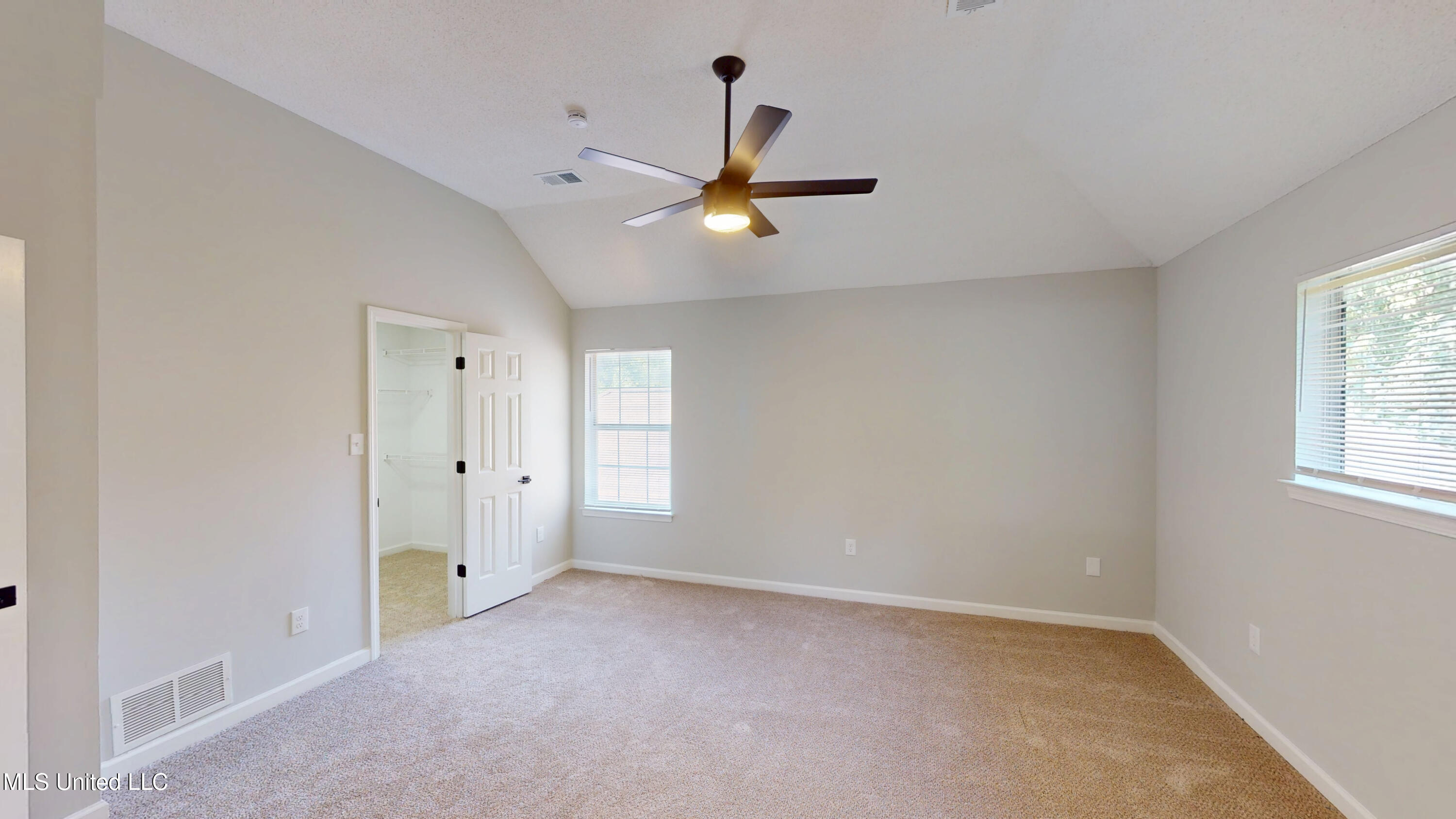 1071 Wilson Ridge Lake Cormorant, MS 38641 - Photo 26 of 31 08152025_173555