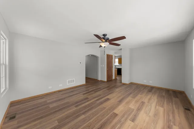 $2,499 | 21519 Cormorant Street, Crest Hill, IL 60403