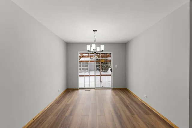 $2,499 | 21519 Cormorant Street, Crest Hill, IL 60403