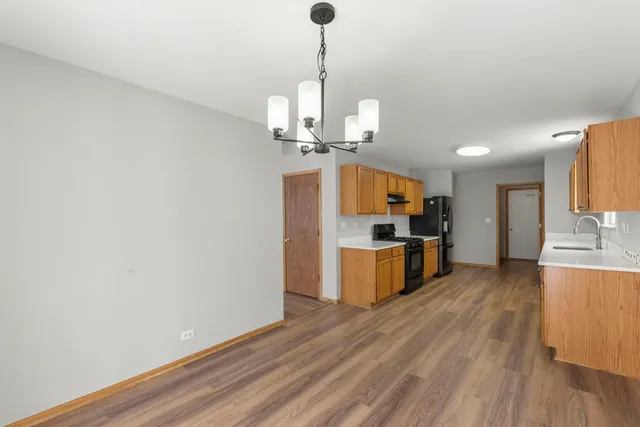 $2,499 | 21519 Cormorant Street, Crest Hill, IL 60403