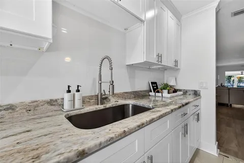 $489,000 | 555 Boca Ciega Point Boulevard South, Unit 555, St. Petersburg, FL 33708