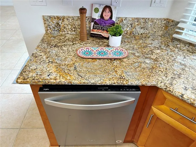 $3,400 | 44365 Foxtail Circle, La Quinta, CA 92253