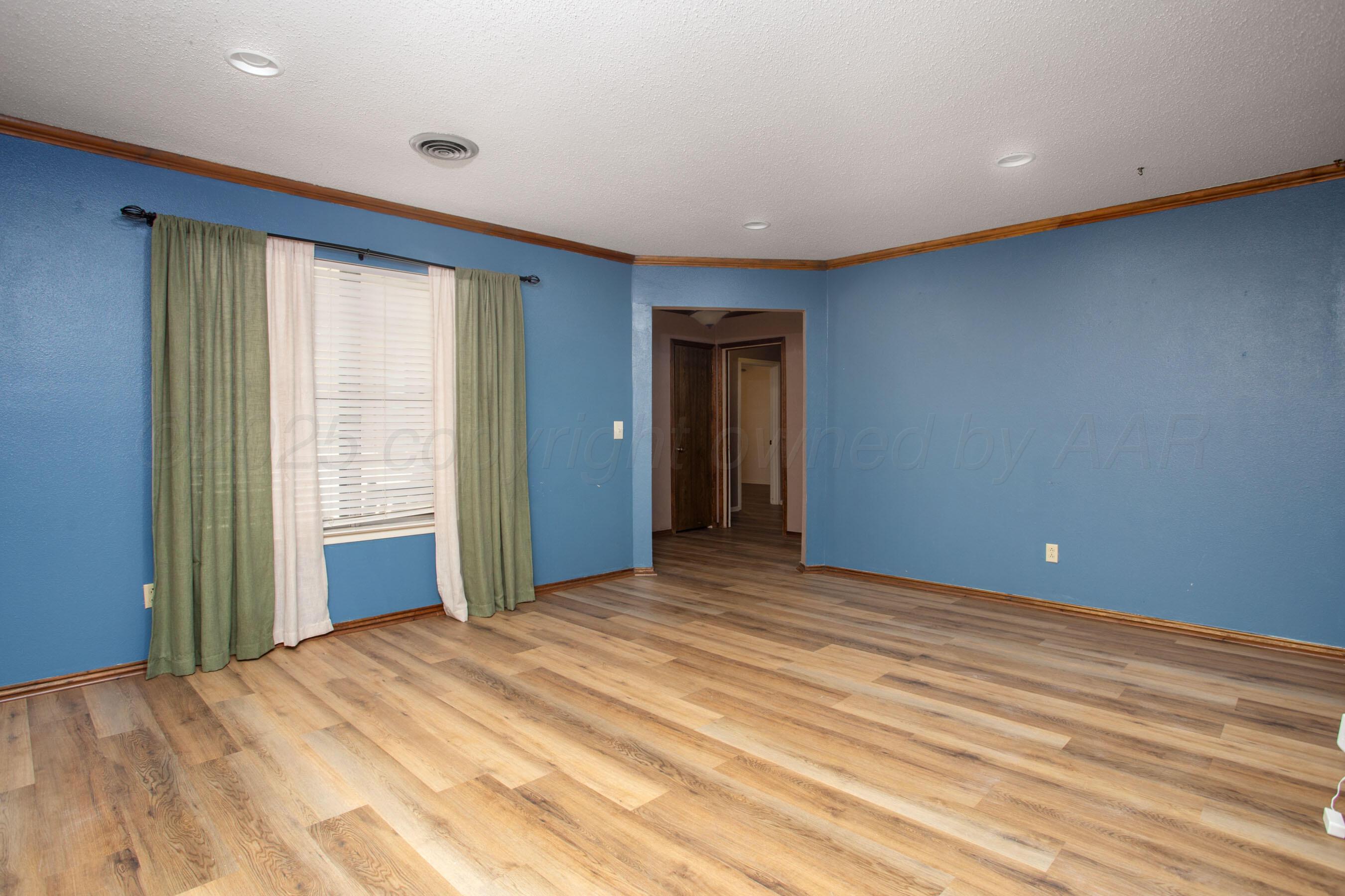 3729 Wayne Street Amarillo, TX 79109 - Photo 6 of 30 a view of empty room