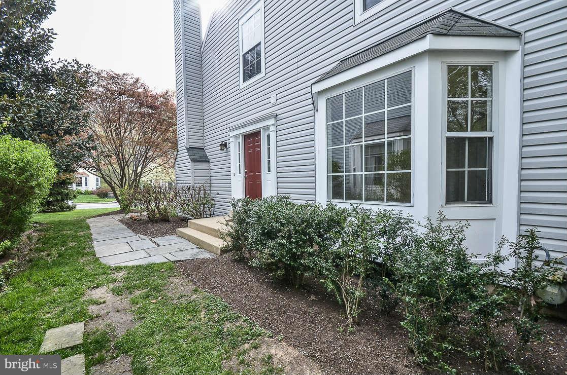 7942 Gambrill Court Springfield, VA 22153 - Photo 2 of 19 Exterior (General)