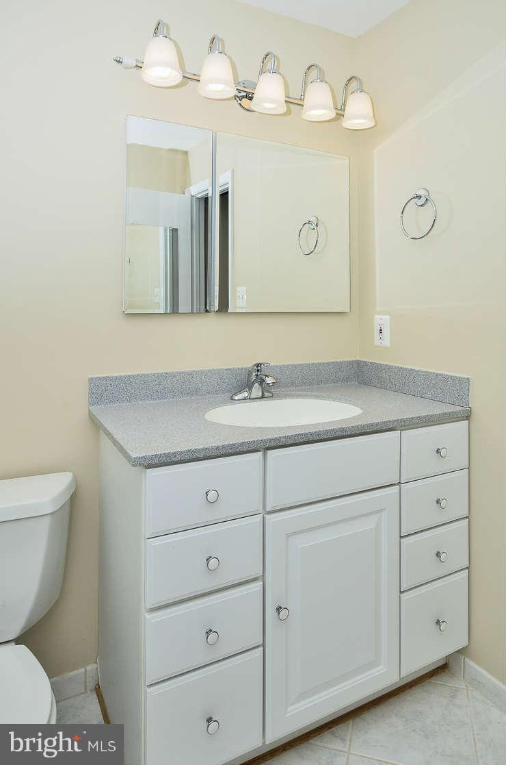 7942 Gambrill Court Springfield, VA 22153 - Photo 15 of 19 Bath (Master)