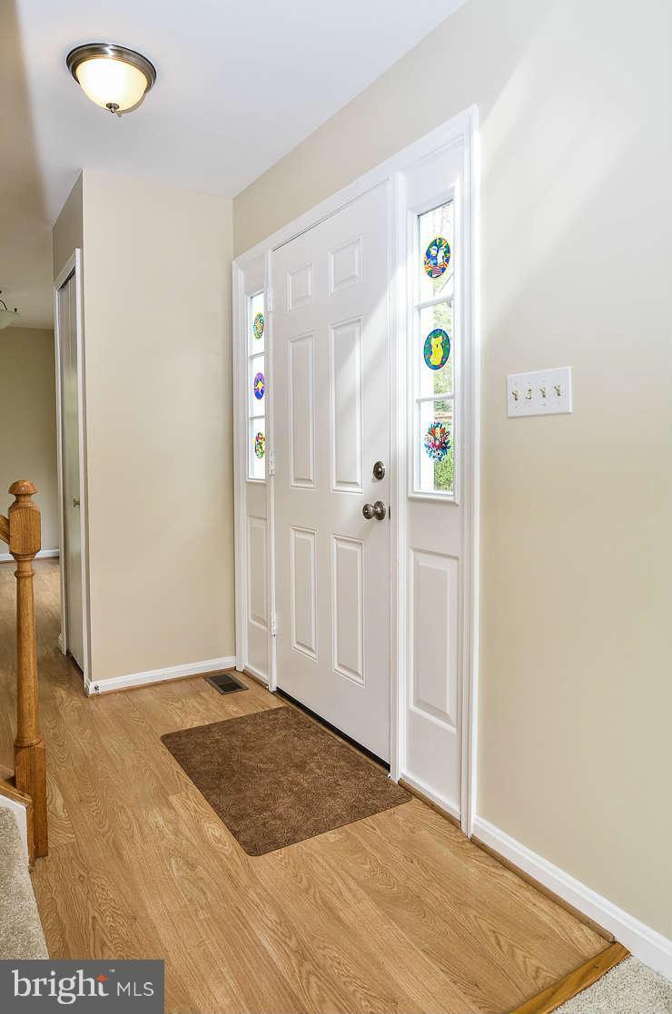 7942 Gambrill Court Springfield, VA 22153 - Photo 3 of 19 Interior (General)
