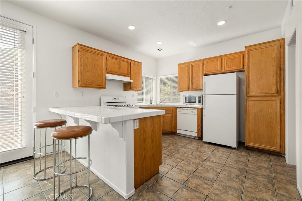 6011 Matheson Drive Riverside, CA 92507 - Photo 4 of 9 Kitchen