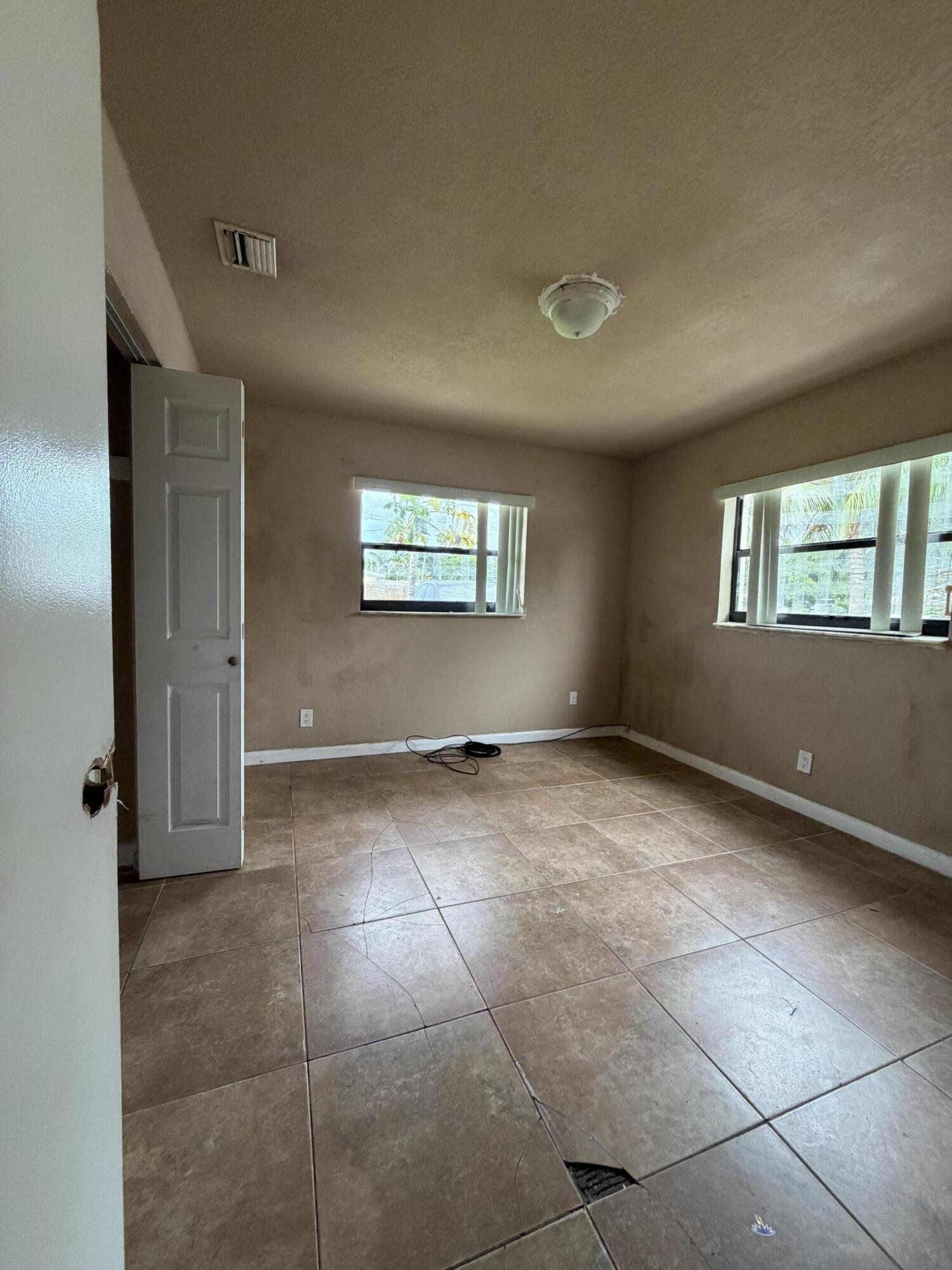 3243 Grove Road Boynton Beach, FL 33435 - Photo 17 of 33 IMG_1160
