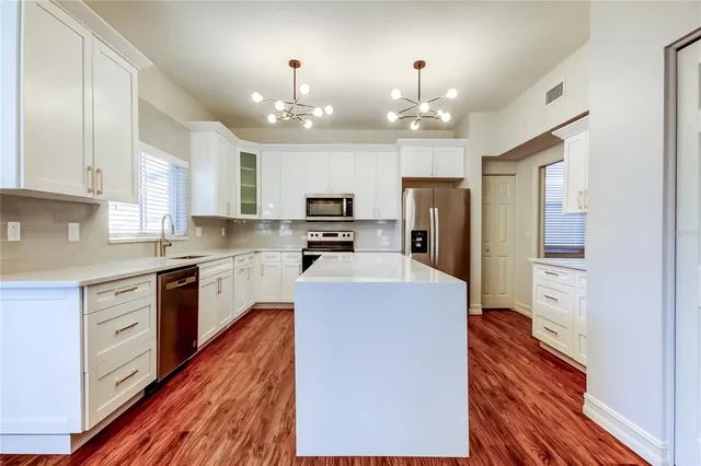 $699,900 | 9311 Heritage Oak Court, Tampa, FL 33647