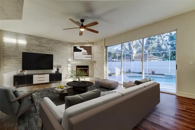 $699,900 | 9311 Heritage Oak Court, Tampa, FL 33647