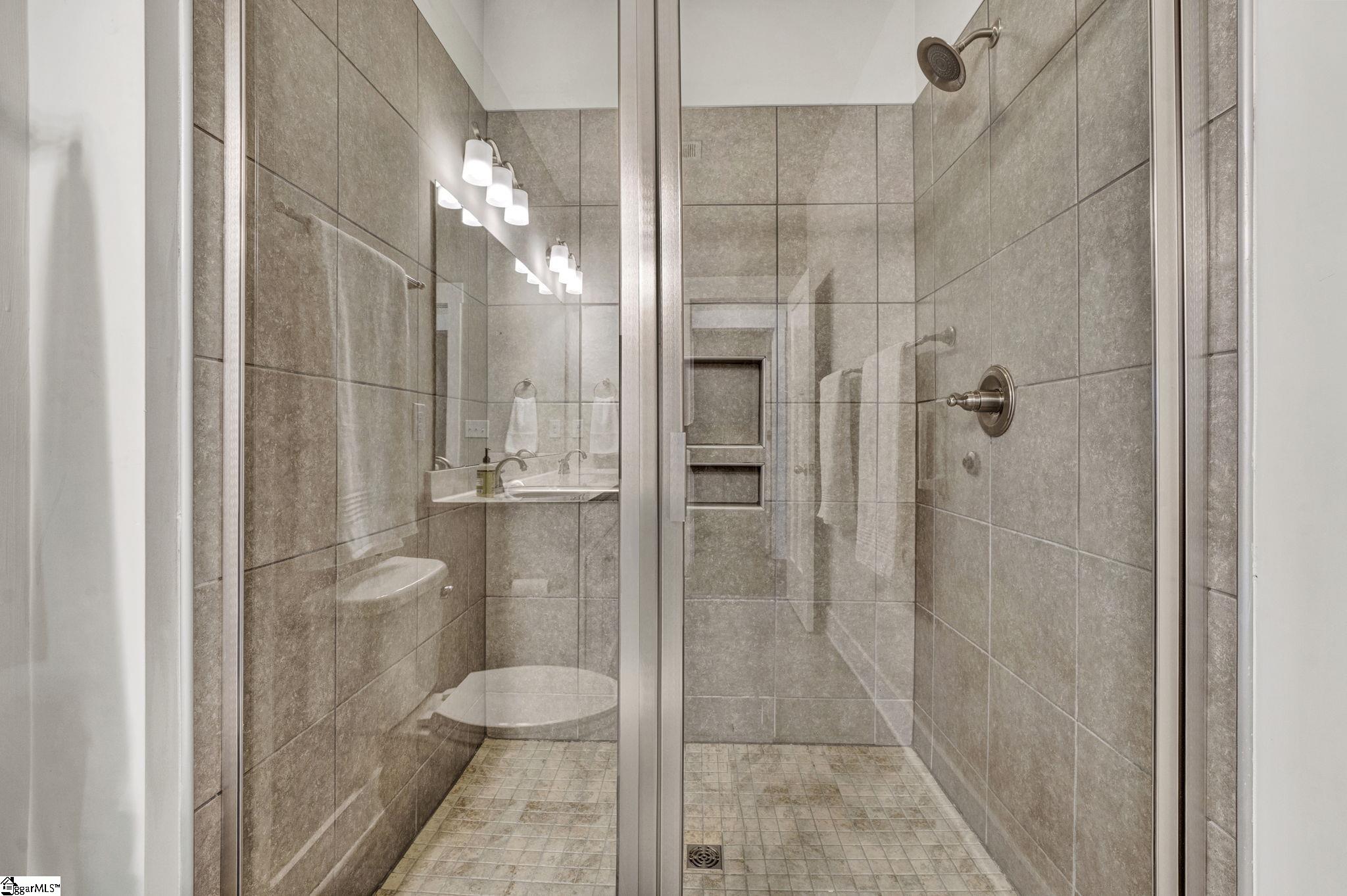 118 Parkland Drive Greenville, SC 29607 - Photo 17 of 36