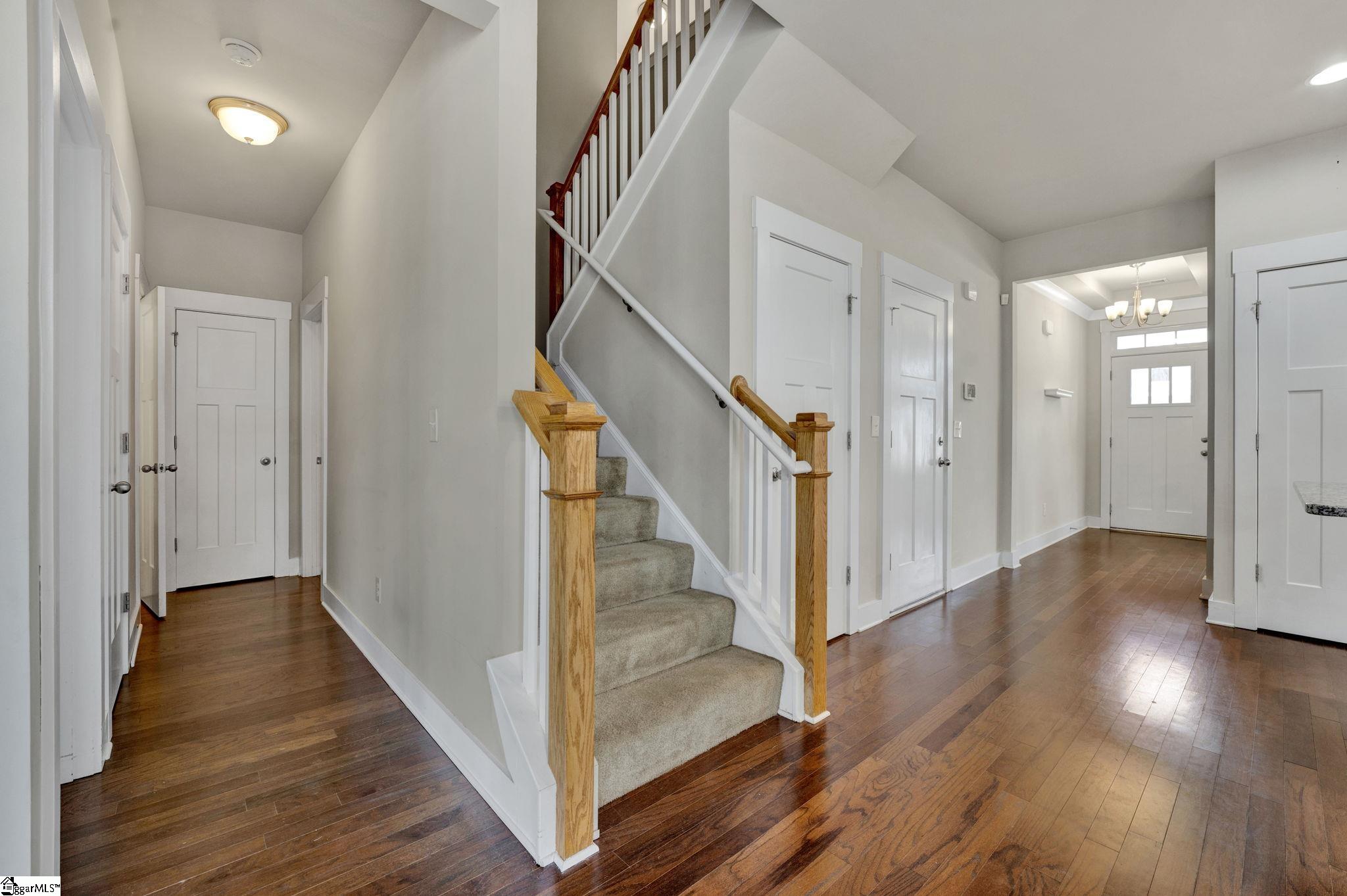 118 Parkland Drive Greenville, SC 29607 - Photo 8 of 36