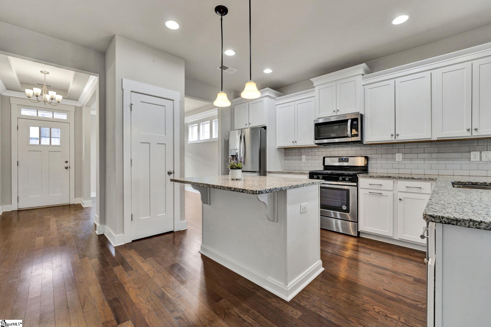 118 Parkland Drive Greenville, SC 29607 - Photo 10 of 36