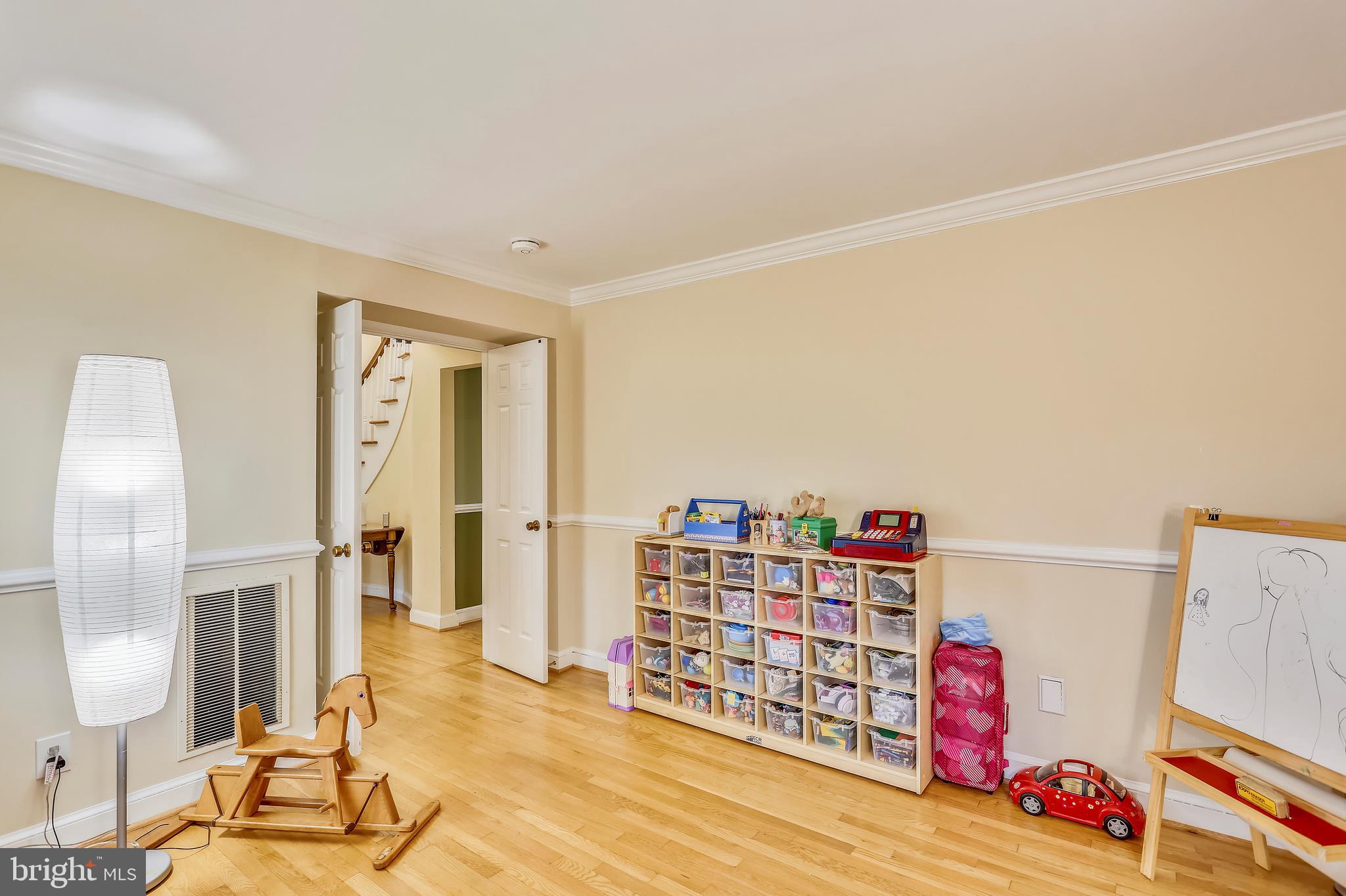 9420 Brink Road Laytonsville, MD 20882 - Photo 8 of 97 Conversation or play room has oak hardwood floor