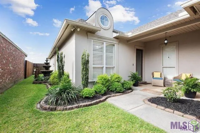 $345,000 | 5432 Courtyard Drive, Gonzales, LA 70737