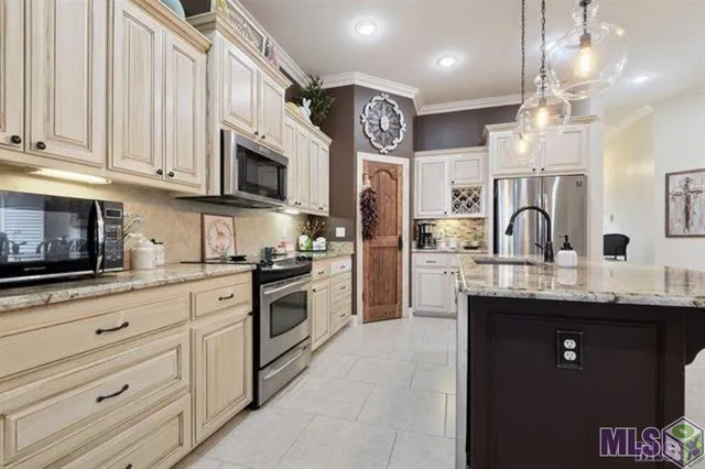 $345,000 | 5432 Courtyard Drive, Gonzales, LA 70737